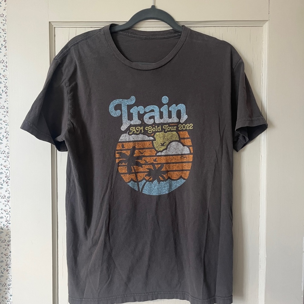 2022 TRAIN "AM Gold" Concert Tour (LG) T-Shirt